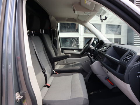 Volkswagen Transporter 2.0 TDI 85 pk Euro 6 - L1 Kort - Airco - Trekhaak - 3 Zits