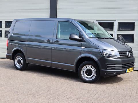 Volkswagen Transporter 2.0 TDI 85 pk Euro 6 - L1 Kort - Airco - Trekhaak - 3 Zits
