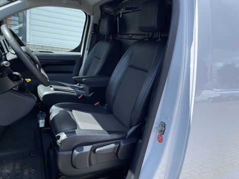 Opel Vivaro 2.0 CDTI 122pk L2H1 Edition / vaste prijs rijklaar € 13.950 ex btw / lease vanaf € 235 / euro 6 / bpm vrij / trekhaak / ingerichte laadruimte / imperial / airco / trekhaak !