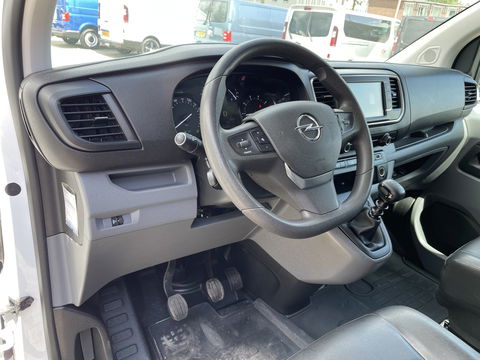 Opel Vivaro 2.0 CDTI 122pk L2H1 Edition / vaste prijs rijklaar € 13.950 ex btw / lease vanaf € 235 / euro 6 / bpm vrij / trekhaak / ingerichte laadruimte / imperial / airco / trekhaak !