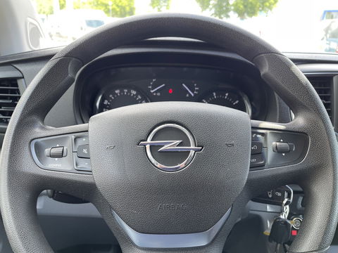 Opel Vivaro 2.0 CDTI 122pk L2H1 Edition / vaste prijs rijklaar € 13.950 ex btw / lease vanaf € 235 / euro 6 / bpm vrij / trekhaak / ingerichte laadruimte / imperial / airco / trekhaak !