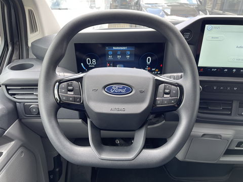 Ford Transit Custom 320 2.0 TDCI L2H1 Trend originele Ford DC 5 persoons / vaste prijs rijklaar € 43.650 ex btw / lease vanaf € 717 / dubbele schuifdeur links rechts / stoelverwarming / trekhaak !