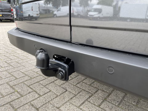 Ford Transit Custom 320 2.0 TDCI L2H1 Trend originele Ford DC 5 persoons / vaste prijs rijklaar € 43.650 ex btw / lease vanaf € 717 / dubbele schuifdeur links rechts / stoelverwarming / trekhaak !