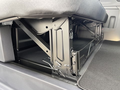 Ford Transit Custom 320 2.0 TDCI L2H1 Trend originele Ford DC 5 persoons / vaste prijs rijklaar € 43.650 ex btw / lease vanaf € 717 / dubbele schuifdeur links rechts / stoelverwarming / trekhaak !