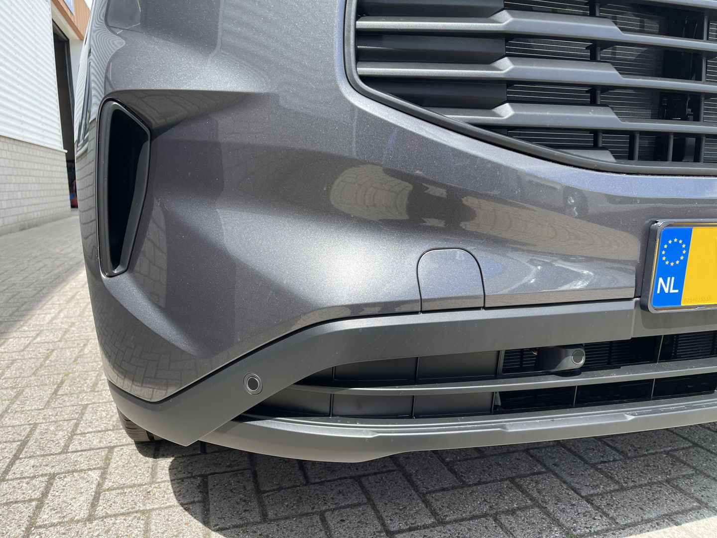 Ford Transit Custom 320 2.0 TDCI L2H1 Trend originele Ford DC 5 persoons / vaste prijs rijklaar € 43.650 ex btw / lease vanaf € 717 / dubbele schuifdeur links rechts / stoelverwarming / trekhaak !