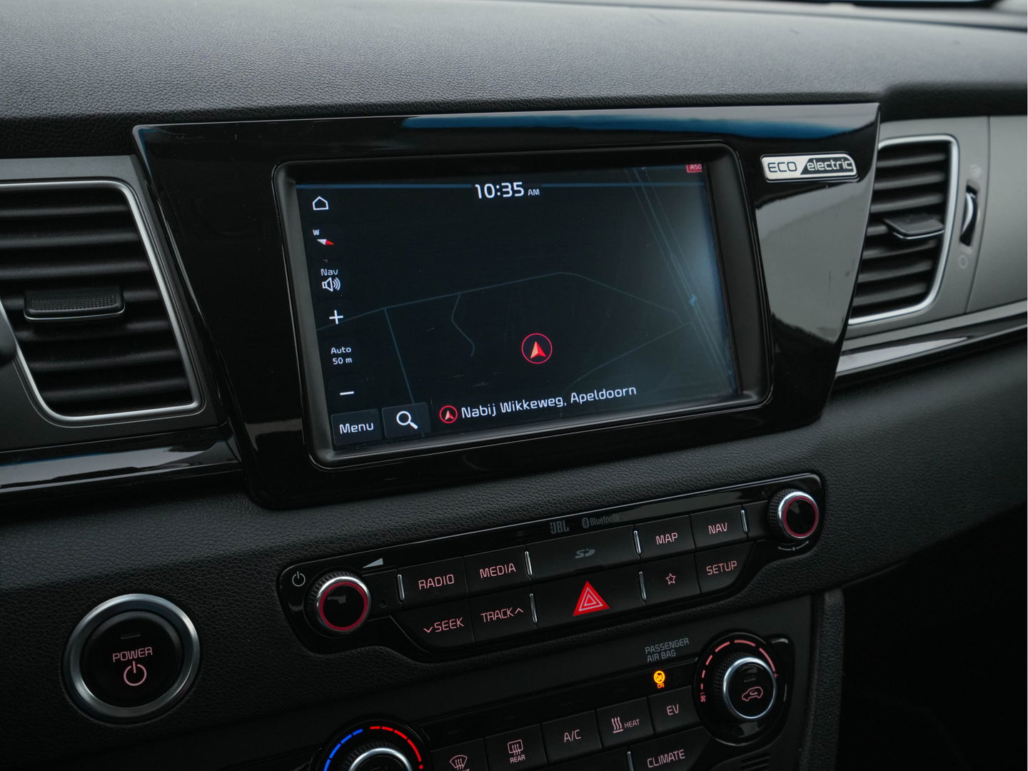 Kia e-Niro ExecutiveLine 64 kWh (INCL-BTW) Aut. *FULL-LEATHER | JBL-AUDIO | FULL-LED | NAVI-FULLMAP | DAB | ADAPTIVE-CRUISE | CAMERA | MEMORY-PACK | LANE-ASSIST | KEYLESS | DIGI-COCKPIT | TOWBAR | CCS-FASTLOADER | 17"ALU*