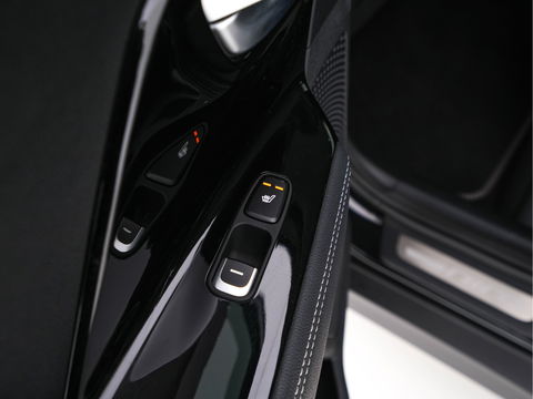 Kia e-Niro ExecutiveLine 64 kWh (INCL-BTW) Aut. *FULL-LEATHER | JBL-AUDIO | FULL-LED | NAVI-FULLMAP | DAB | ADAPTIVE-CRUISE | CAMERA | MEMORY-PACK | LANE-ASSIST | KEYLESS | DIGI-COCKPIT | TOWBAR | CCS-FASTLOADER | 17"ALU*