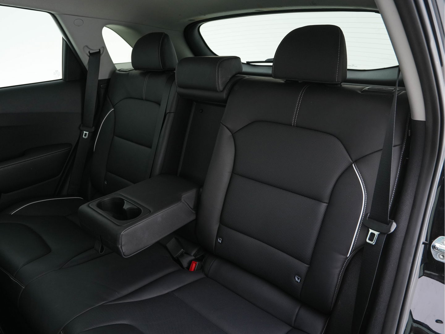 Kia e-Niro ExecutiveLine 64 kWh (INCL-BTW) Aut. *FULL-LEATHER | JBL-AUDIO | FULL-LED | NAVI-FULLMAP | DAB | ADAPTIVE-CRUISE | CAMERA | MEMORY-PACK | LANE-ASSIST | KEYLESS | DIGI-COCKPIT | TOWBAR | CCS-FASTLOADER | 17"ALU*