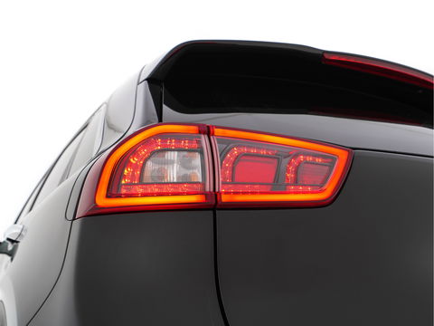 Kia e-Niro ExecutiveLine 64 kWh (INCL-BTW) Aut. *FULL-LEATHER | JBL-AUDIO | FULL-LED | NAVI-FULLMAP | DAB | ADAPTIVE-CRUISE | CAMERA | MEMORY-PACK | LANE-ASSIST | KEYLESS | DIGI-COCKPIT | TOWBAR | CCS-FASTLOADER | 17"ALU*