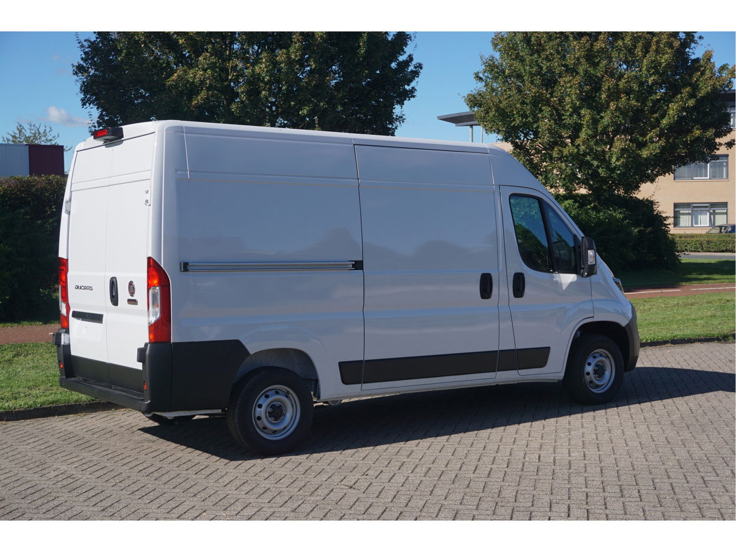 Fiat Ducato 35 2.2 180PK L2H2 10" Navi, Cruise, Climate, Camera, Digitale Cockpit, Blis!! NR. 961