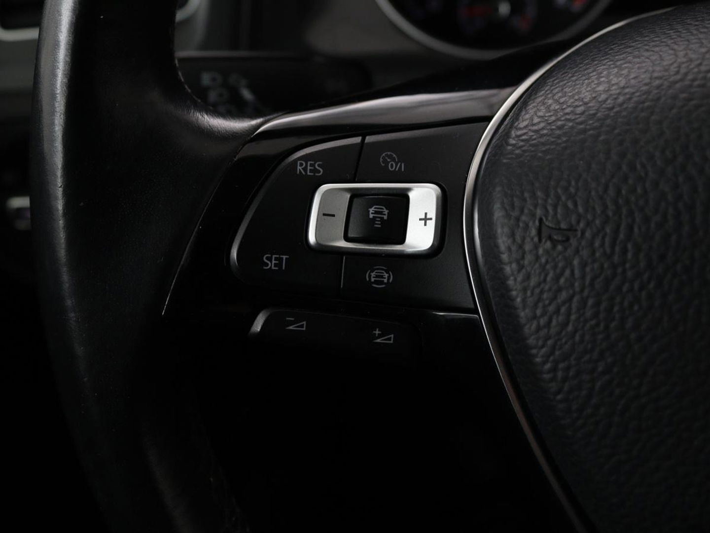 Volkswagen Golf 1.0 TSI Comfortline | 1e eigenaar | Carplay | Adaptive cruise | Navigatie | Climate control | Parkeerhulp | Bluetooth