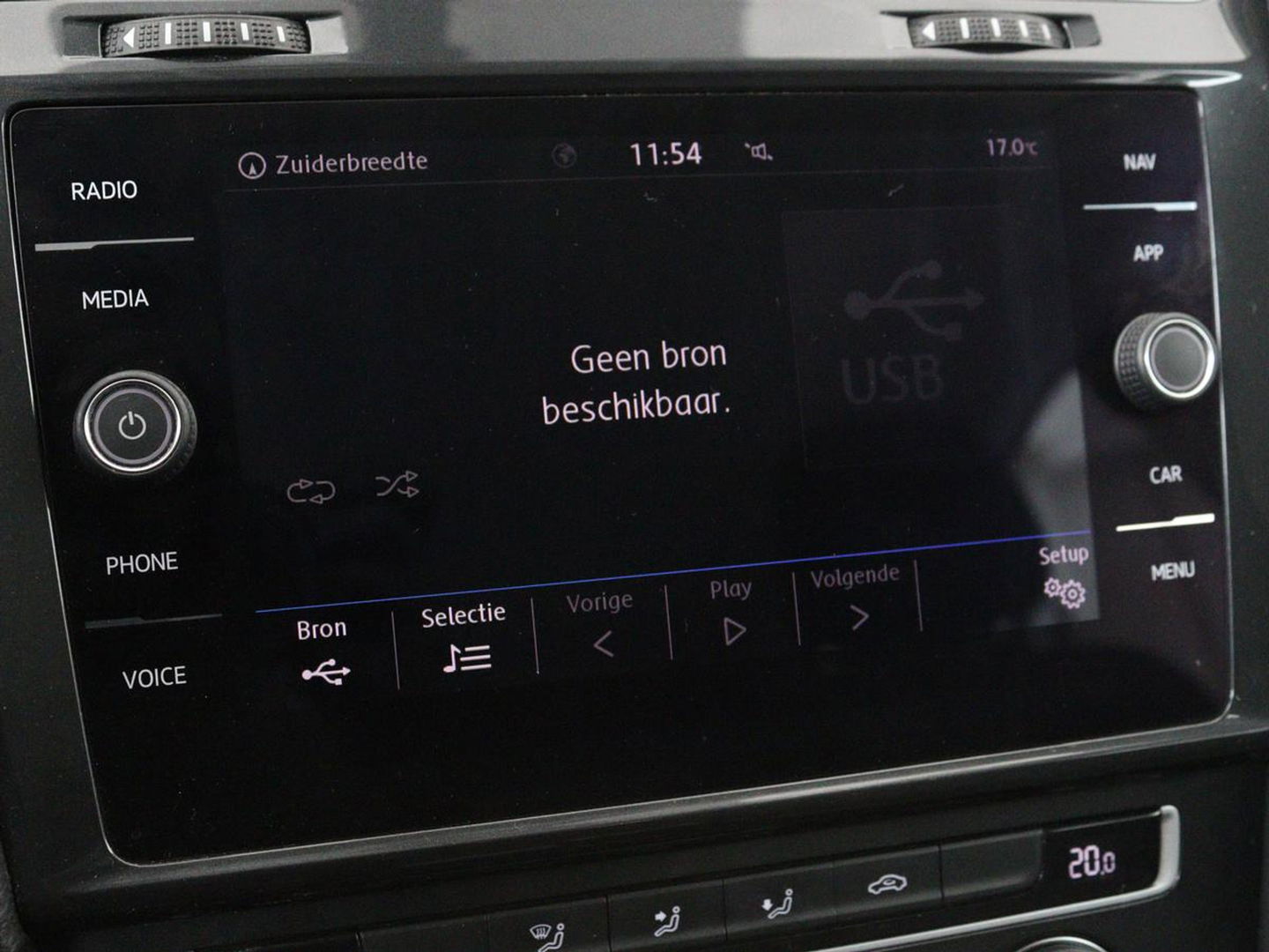 Volkswagen Golf 1.0 TSI Comfortline | 1e eigenaar | Carplay | Adaptive cruise | Navigatie | Climate control | Parkeerhulp | Bluetooth