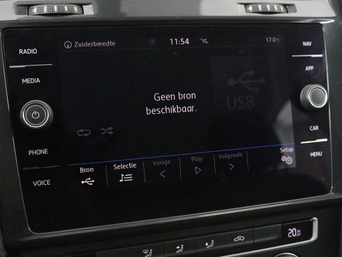 Volkswagen Golf 1.0 TSI Comfortline | 1e eigenaar | Carplay | Adaptive cruise | Navigatie | Climate control | Parkeerhulp | Bluetooth