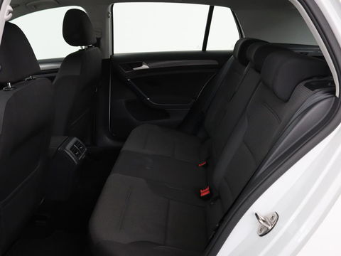 Volkswagen Golf 1.0 TSI Comfortline | 1e eigenaar | Carplay | Adaptive cruise | Navigatie | Climate control | Parkeerhulp | Bluetooth