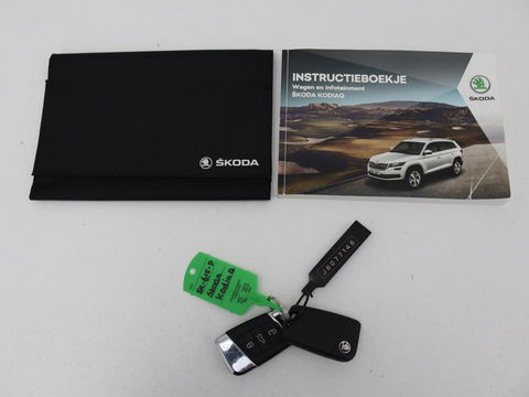 Škoda Kodiaq 1.4 TSI Ambition 7-persoons | Panoramadak | Stoel & stuurverwarming | Adaptive cruise | Trekhaak | Carplay | Full LED | Navigatie