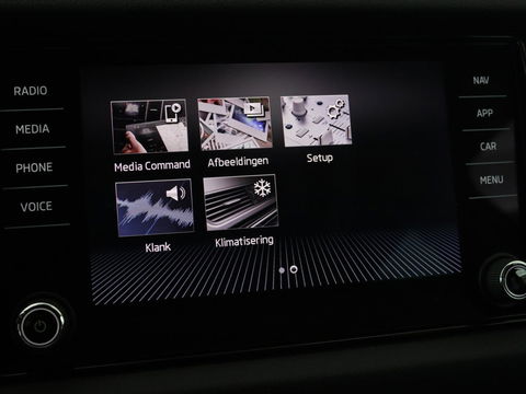 Škoda Kodiaq 1.4 TSI Ambition 7-persoons | Panoramadak | Stoel & stuurverwarming | Adaptive cruise | Trekhaak | Carplay | Full LED | Navigatie