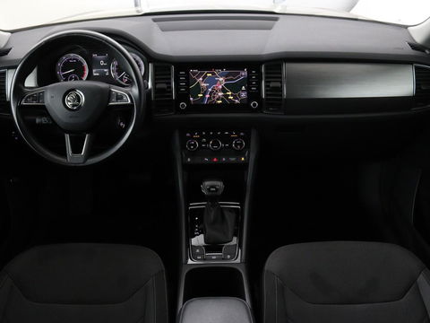 Škoda Kodiaq 1.4 TSI Ambition 7-persoons | Panoramadak | Stoel & stuurverwarming | Adaptive cruise | Trekhaak | Carplay | Full LED | Navigatie