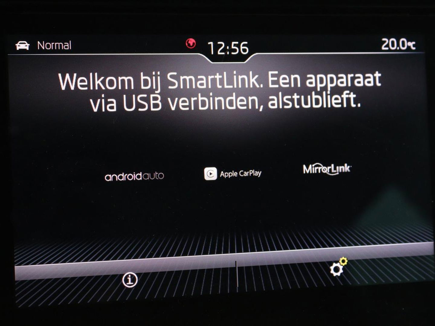 Škoda Kodiaq 1.4 TSI Ambition 7-persoons | Panoramadak | Stoel & stuurverwarming | Adaptive cruise | Trekhaak | Carplay | Full LED | Navigatie