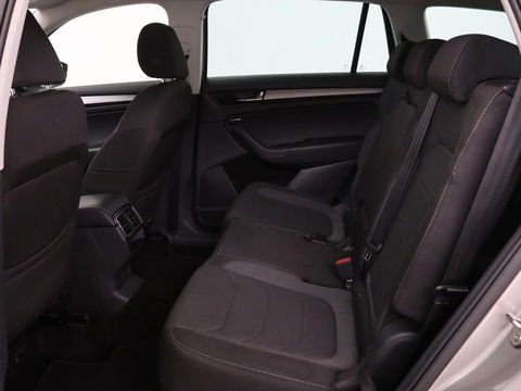 Škoda Kodiaq 1.4 TSI Ambition 7-persoons | Panoramadak | Stoel & stuurverwarming | Adaptive cruise | Trekhaak | Carplay | Full LED | Navigatie