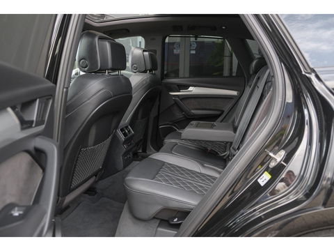 Audi SQ5 3.0 TFSI 354pk Quattro Panoramadak RS-stoelen Luchtvering Trekhaak Bang&Olufsen Massage Head-up 21" LMV