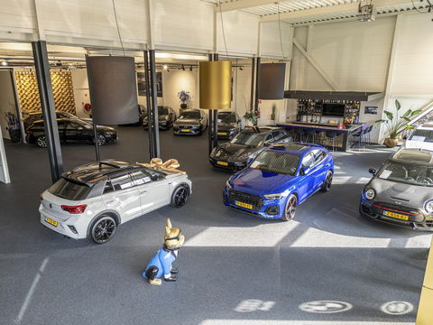 Audi SQ5 3.0 TFSI 354pk Quattro Panoramadak RS-stoelen Luchtvering Trekhaak Bang&Olufsen Massage Head-up 21" LMV