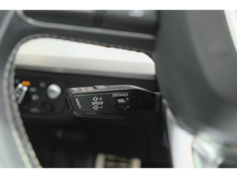 Audi SQ5 3.0 TFSI 354pk Quattro Panoramadak RS-stoelen Luchtvering Trekhaak Bang&Olufsen Massage Head-up 21" LMV
