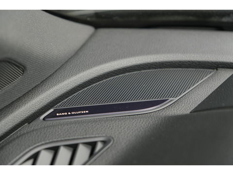 Audi SQ5 3.0 TFSI 354pk Quattro Panoramadak RS-stoelen Luchtvering Trekhaak Bang&Olufsen Massage Head-up 21" LMV