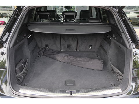 Audi SQ5 3.0 TFSI 354pk Quattro Panoramadak RS-stoelen Luchtvering Trekhaak Bang&Olufsen Massage Head-up 21" LMV