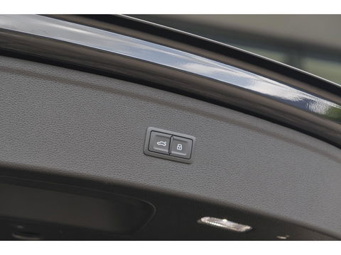 Audi SQ5 3.0 TFSI 354pk Quattro Panoramadak RS-stoelen Luchtvering Trekhaak Bang&Olufsen Massage Head-up 21" LMV