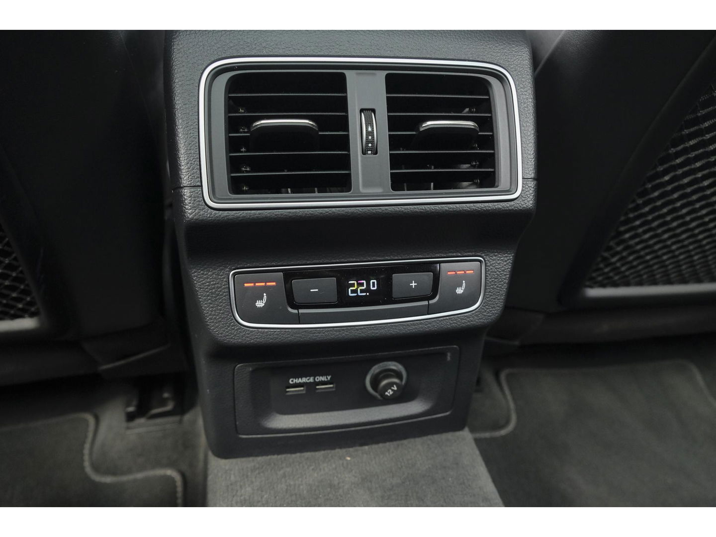 Audi SQ5 3.0 TFSI 354pk Quattro Panoramadak RS-stoelen Luchtvering Trekhaak Bang&Olufsen Massage Head-up 21" LMV