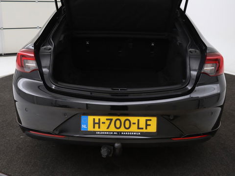 Opel Insignia Grand Sport 1.5 Turbo Executive | OPC Line | Leder | Stoel & stuurverwarming | Trekhaak | Camera | Keyless | Carplay | BOSE Sound | Navigatie