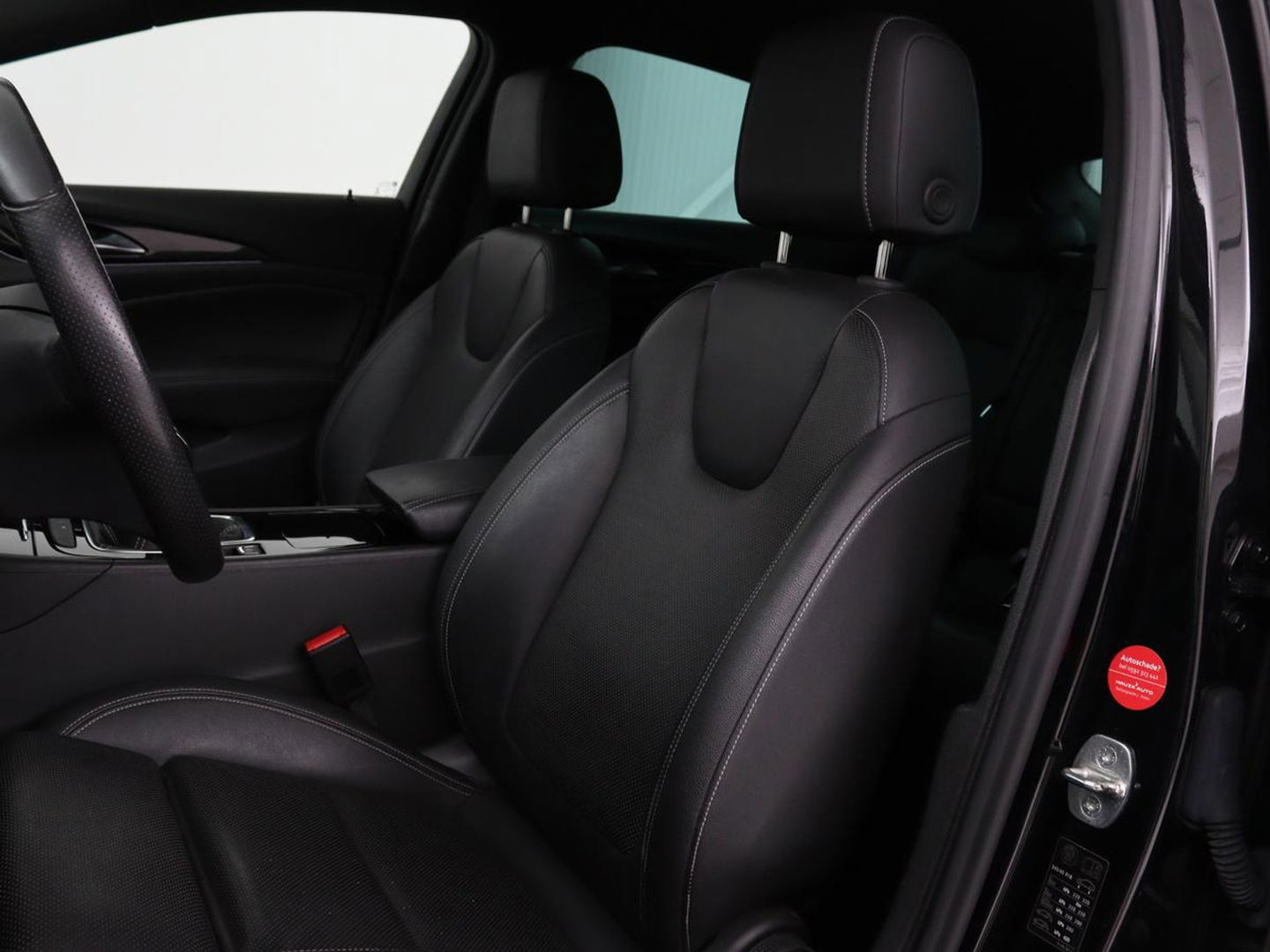 Opel Insignia Grand Sport 1.5 Turbo Executive | OPC Line | Leder | Stoel & stuurverwarming | Trekhaak | Camera | Keyless | Carplay | BOSE Sound | Navigatie