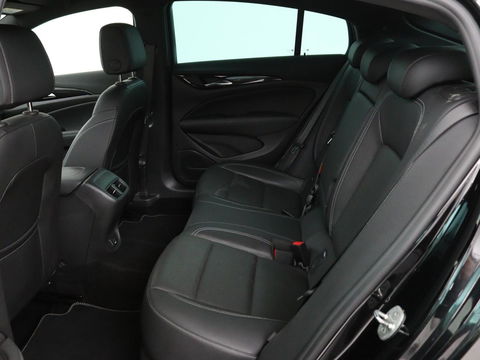 Opel Insignia Grand Sport 1.5 Turbo Executive | OPC Line | Leder | Stoel & stuurverwarming | Trekhaak | Camera | Keyless | Carplay | BOSE Sound | Navigatie