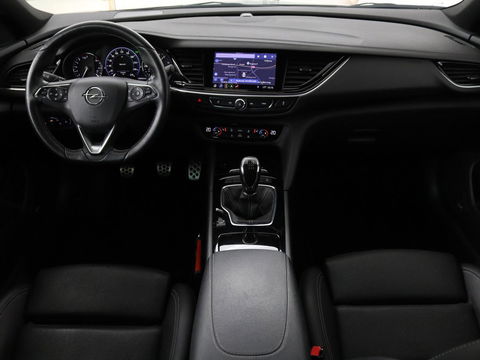 Opel Insignia Grand Sport 1.5 Turbo Executive | OPC Line | Leder | Stoel & stuurverwarming | Trekhaak | Camera | Keyless | Carplay | BOSE Sound | Navigatie