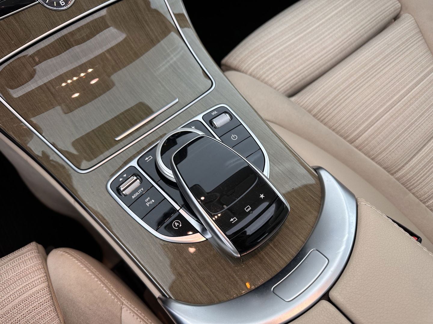 Mercedes-Benz C-Klasse 180 Ambition Aut. *PANO | FULL-LED | 1/2-LEATHER | SPORT-SEATS | NAVI-FULLMAP | HEATED-SEATS | ECC | PDC | CRUISE | 17''ALU*