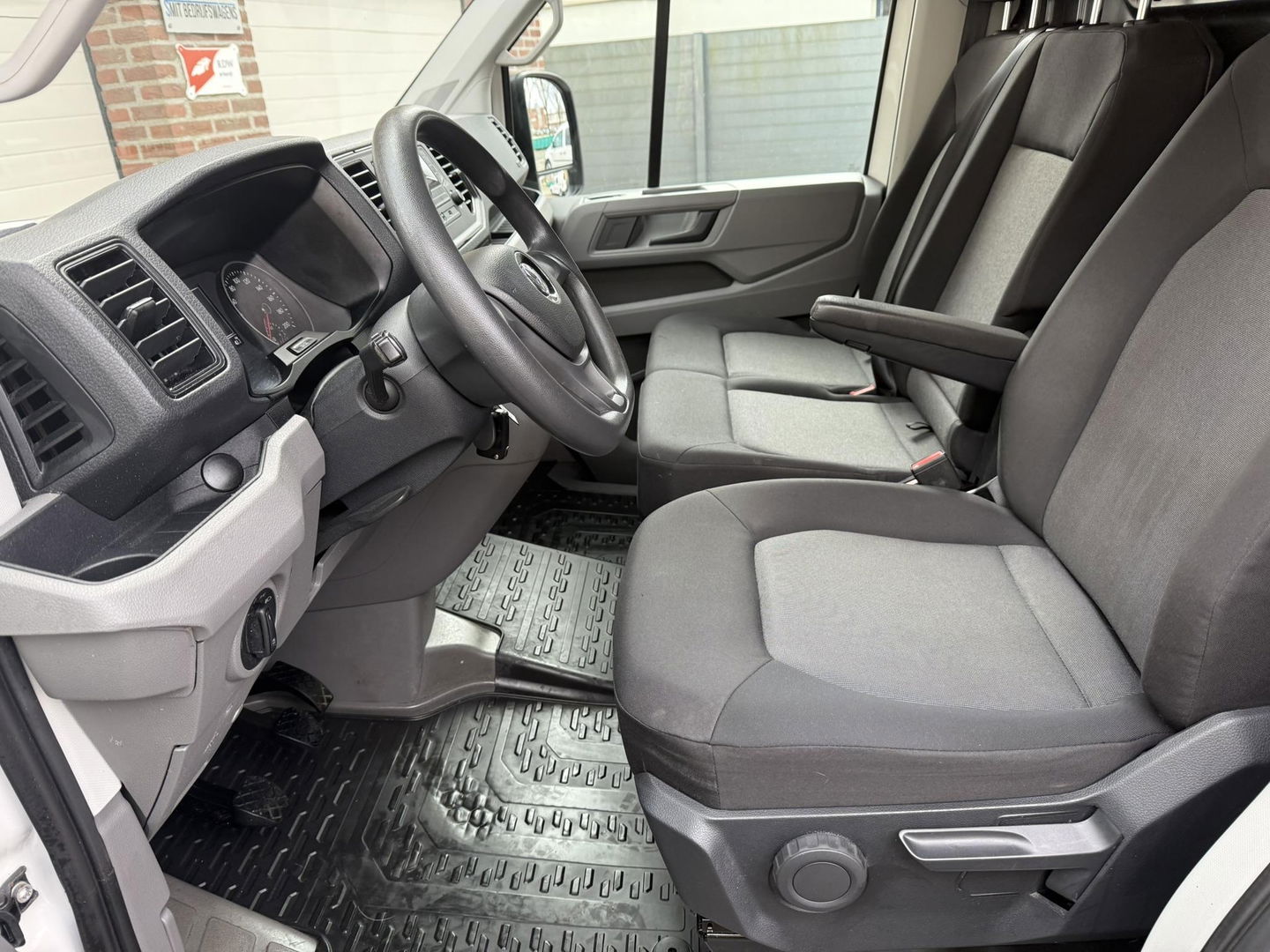 Volkswagen Crafter 35 2.0 TDI L3H3 Trendline Sortimo service bus