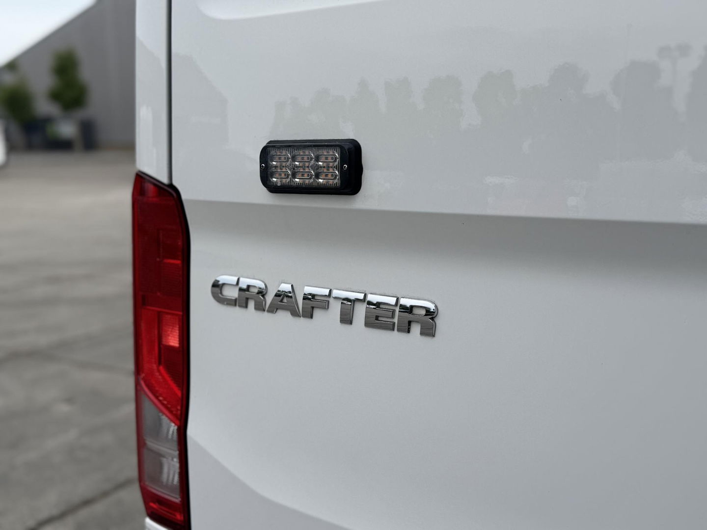 Volkswagen Crafter 35 2.0 TDI L3H3 Comfortline AIRCO / CRUISE CONTROLE / SIDE BARS / TREKHAAK