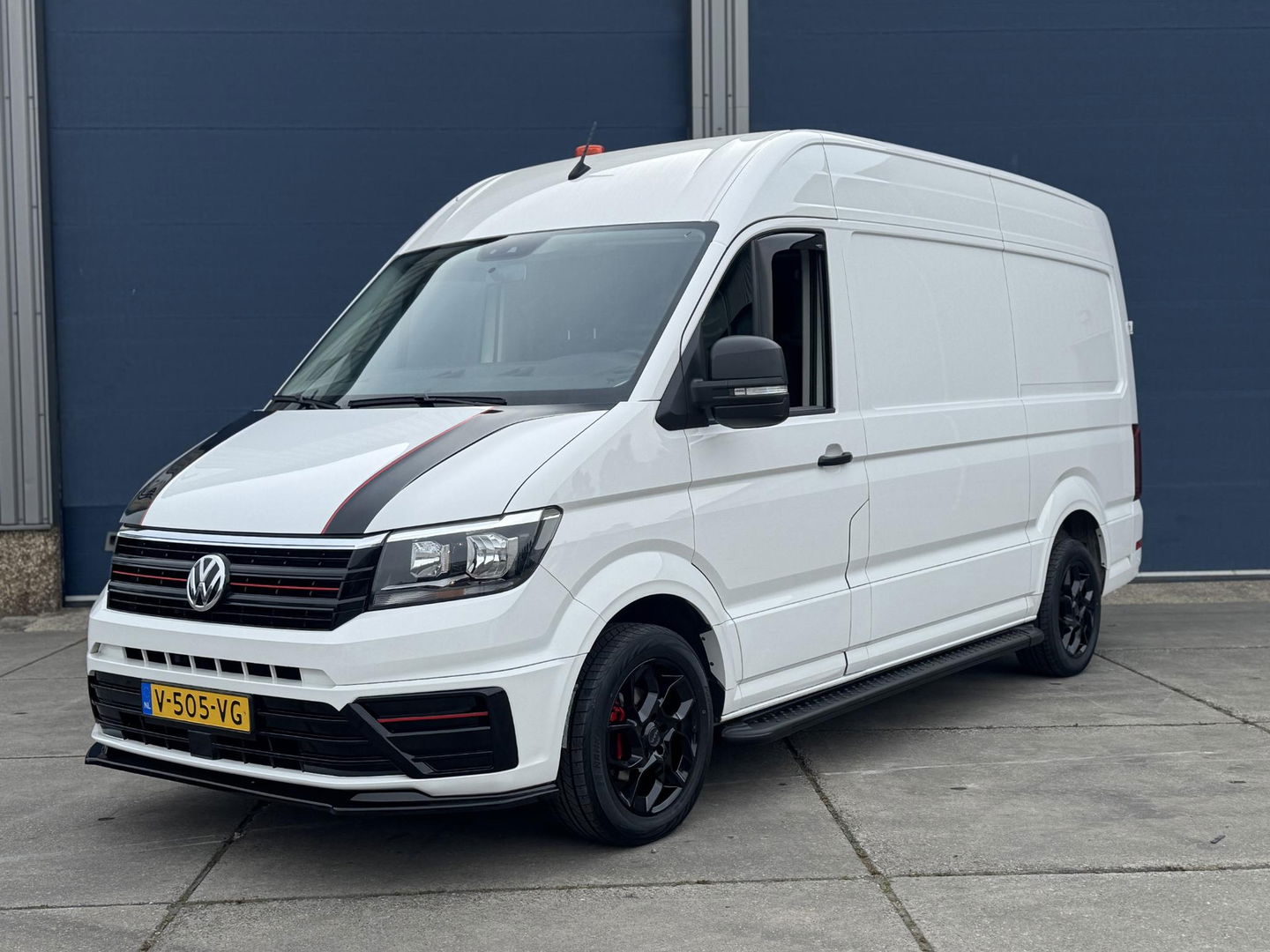 Volkswagen Crafter 35 2.0 TDI L3H3 Comfortline AIRCO / CRUISE CONTROLE / SIDE BARS / TREKHAAK