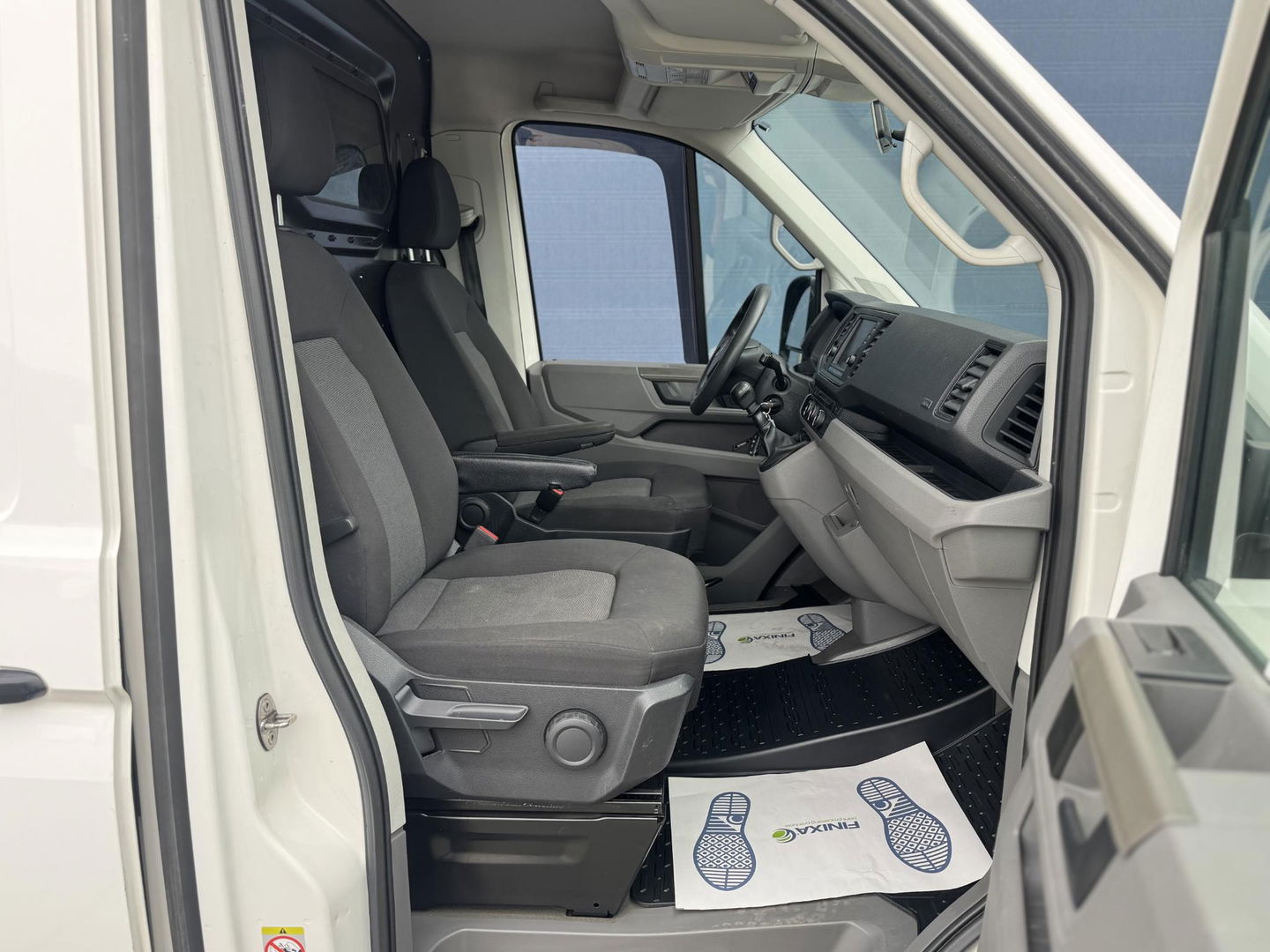 Volkswagen Crafter 35 2.0 TDI L3H3 Comfortline AIRCO / CRUISE CONTROLE / SIDE BARS / TREKHAAK
