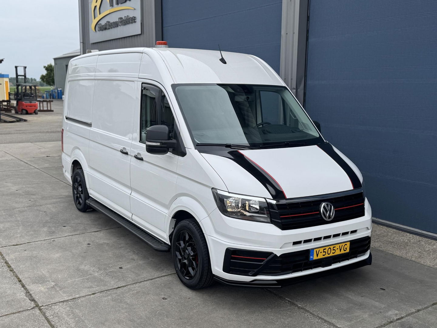 Volkswagen Crafter 35 2.0 TDI L3H3 Comfortline AIRCO / CRUISE CONTROLE / SIDE BARS / TREKHAAK