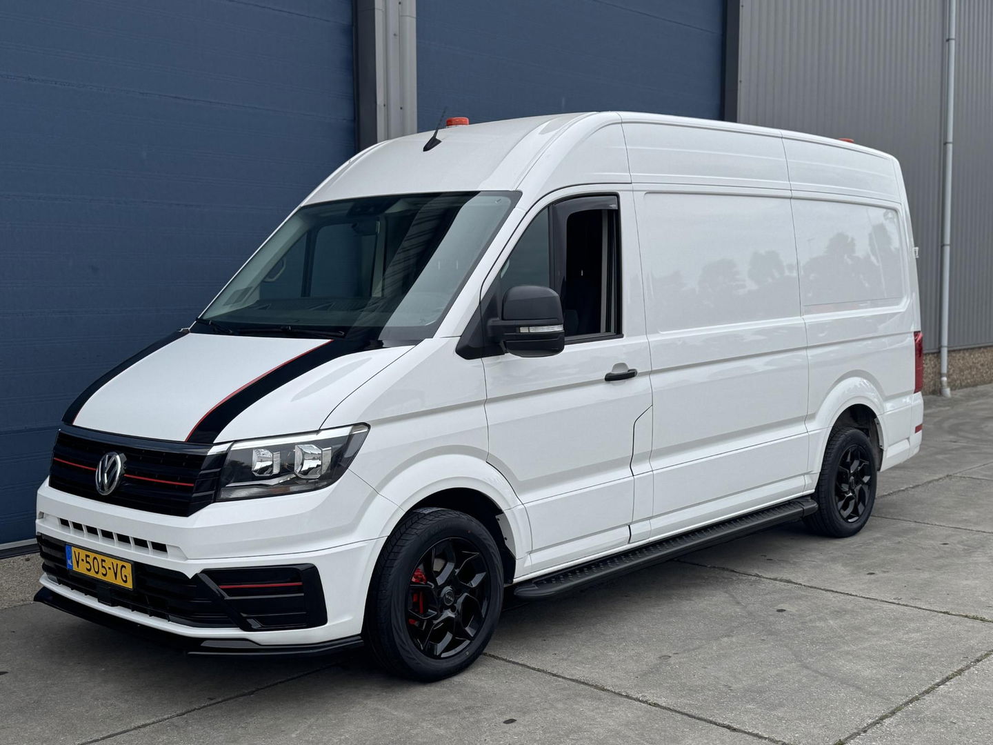 Volkswagen Crafter 35 2.0 TDI L3H3 Comfortline AIRCO / CRUISE CONTROLE / SIDE BARS / TREKHAAK