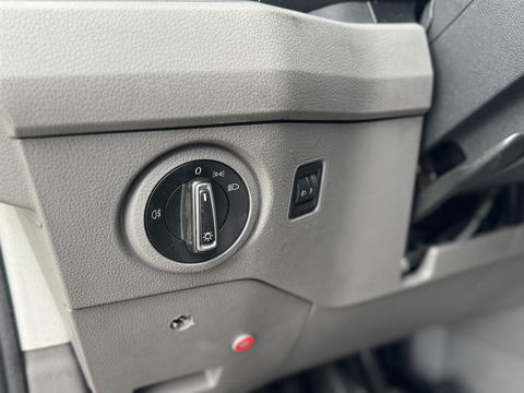 Volkswagen Crafter 35 2.0 TDI L3H3 EL Trendline AIRCO / CRUISE CONTROLE / TREKHAAK / 3 ZITS