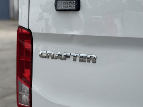Volkswagen Crafter 35 2.0 TDI L3H3 EL Trendline AIRCO / CRUISE CONTROLE / TREKHAAK / 3 ZITS