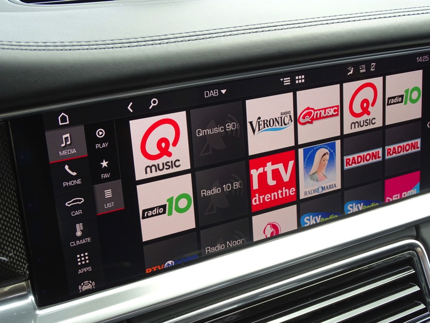 Porsche Panamera Sport Turismo 2.9 4S 441PK / Sport Chrono / Bose / carbon / LED