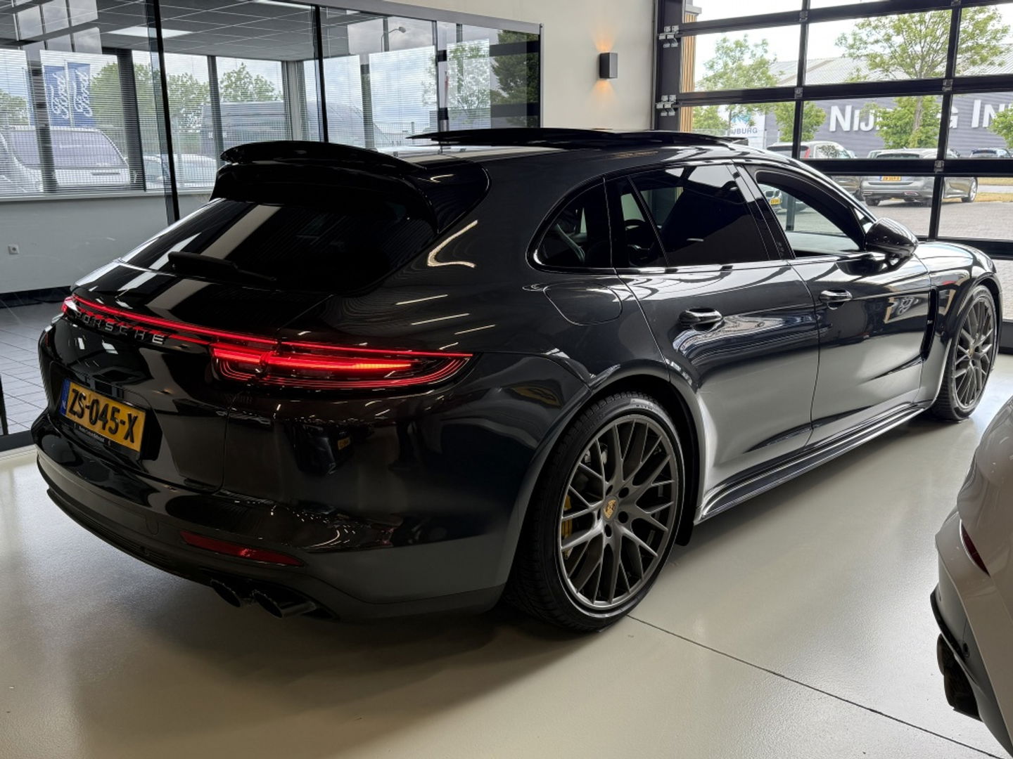Porsche Panamera Sport Turismo 2.9 4S 441PK / Sport Chrono / Bose / carbon / LED