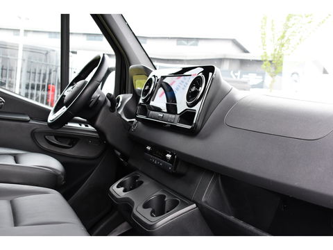 Mercedes-Benz Sprinter 319 3.0 CDI L2H1 AMG Edition Adaptieve Cruise, 360 Camera, LED, Leder, 10,5" Mbux, NAVI, Carplay, Stoelverwarming, BOM VOL!
