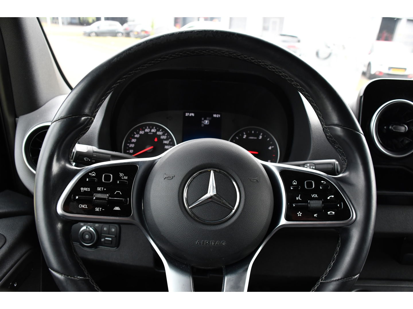 Mercedes-Benz Sprinter 319 3.0 CDI L2H1 AMG Edition Adaptieve Cruise, 360 Camera, LED, Leder, 10,5" Mbux, NAVI, Carplay, Stoelverwarming, BOM VOL!