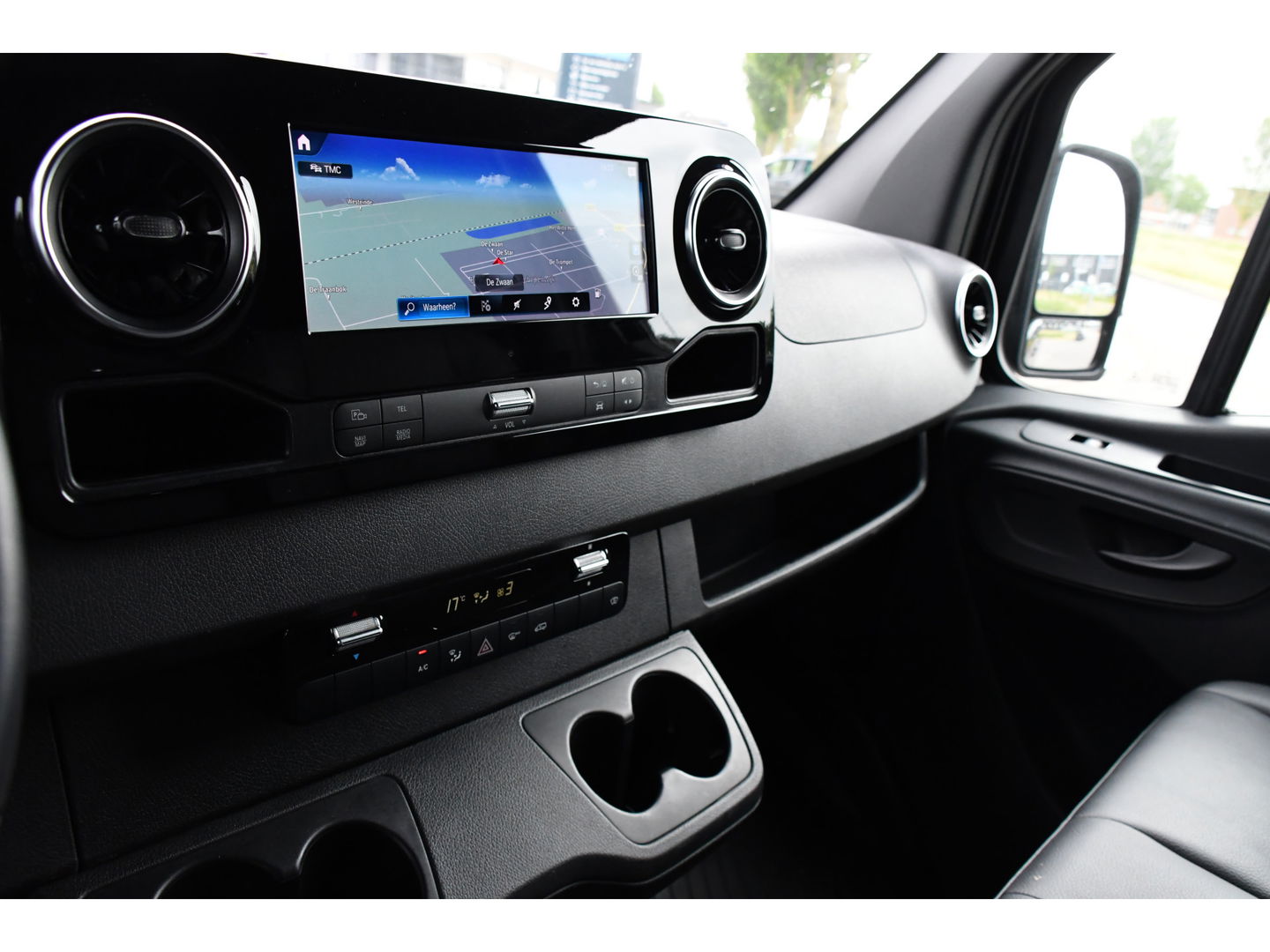 Mercedes-Benz Sprinter 319 3.0 CDI L2H1 AMG Edition Adaptieve Cruise, 360 Camera, LED, Leder, 10,5" Mbux, NAVI, Carplay, Stoelverwarming, BOM VOL!