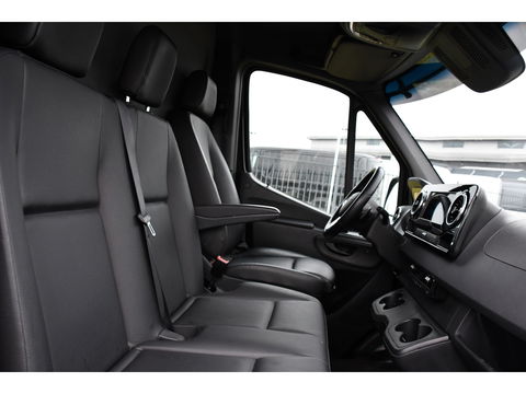 Mercedes-Benz Sprinter 319 3.0 CDI L2H1 AMG Edition Adaptieve Cruise, 360 Camera, LED, Leder, 10,5" Mbux, NAVI, Carplay, Stoelverwarming, BOM VOL!