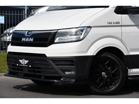 MAN TGE 35 2.0 L3H2 Black & White Edition Adaptieve Cruise, Camera, Carplay, 177PK, LED, Sensoren, Trekhaak, Stoelverwarming, UNIEK!